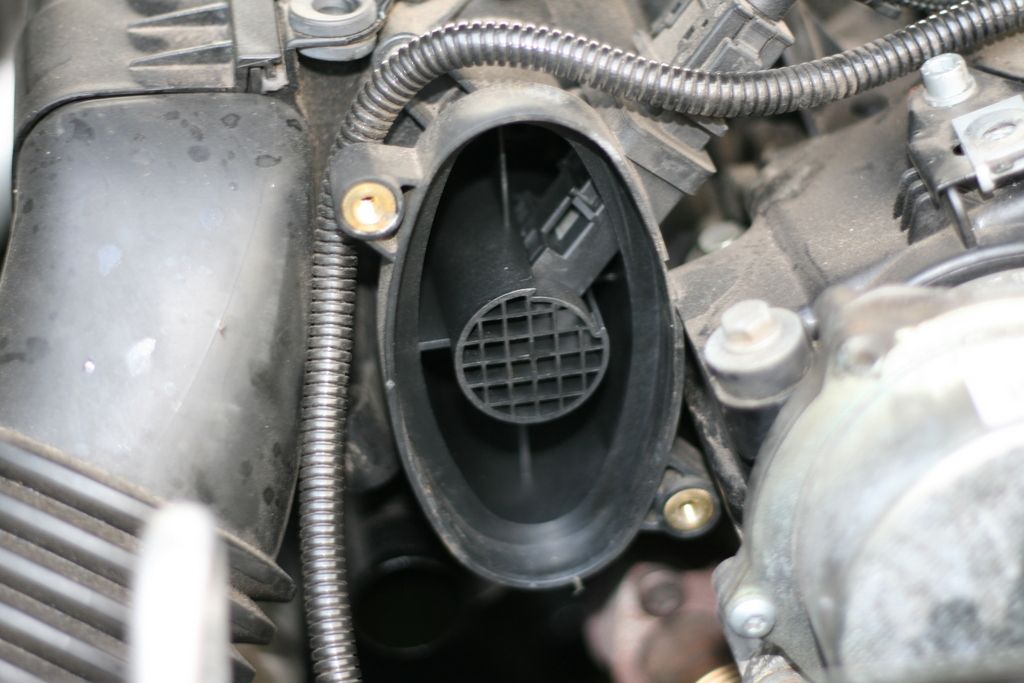 Turbo wiggle test 2.0 and 3.0 litre M57 and M47 diesel engine BMW